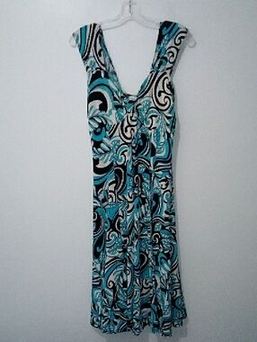 Vintage Blue Swirl V-Neck Midi Dress